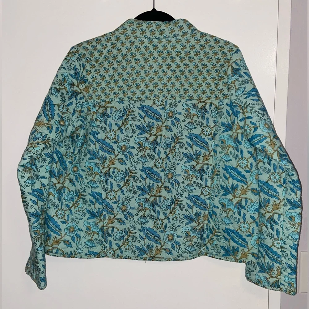Light Jacket Size M - Picture 2 of 5